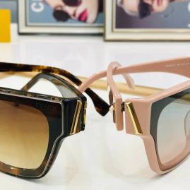 Picture of Fendi Sunglasses _SKUfw52141115fw